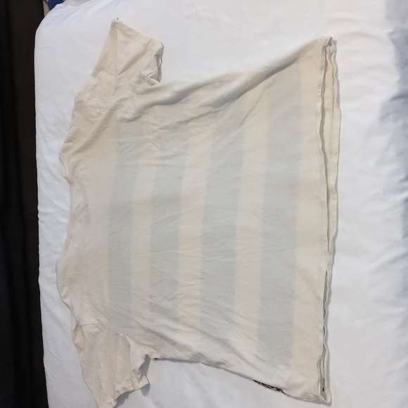 On The Byas mens Aztec look t shirt - Picture 4 of 6